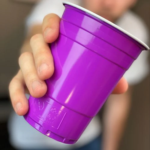 Lila Beer Pong Becher - 50 Stk. lila Plastikbecher